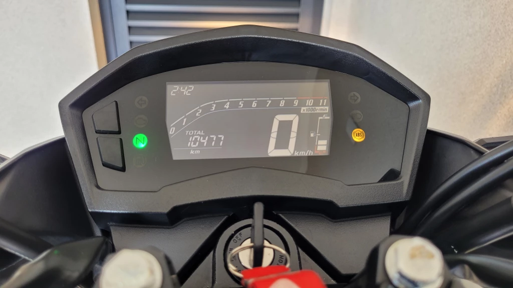 Foto HONDA CB 250 TWISTER/FLEXONE 2022