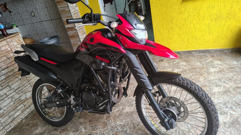 Foto YAMAHA XTZ 250 LANDER 249cc/LANDER BLUEFLEX/ABS 2023