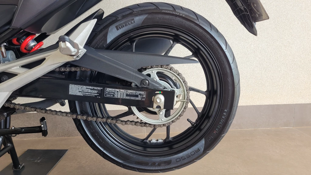 Foto HONDA CB 250 TWISTER/FLEXONE 2022