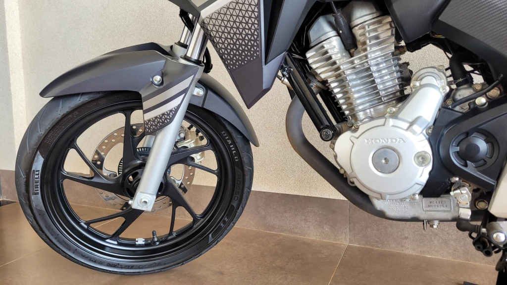 Foto HONDA CB 250 TWISTER/FLEXONE 2022