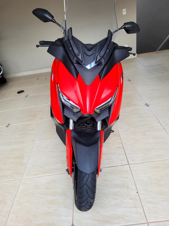 imagem moto YAMAHA XMAX 250 ABS 2023