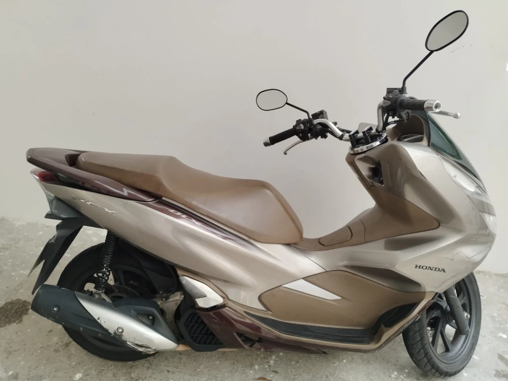 Foto HONDA PCX 150/DLX 2021
