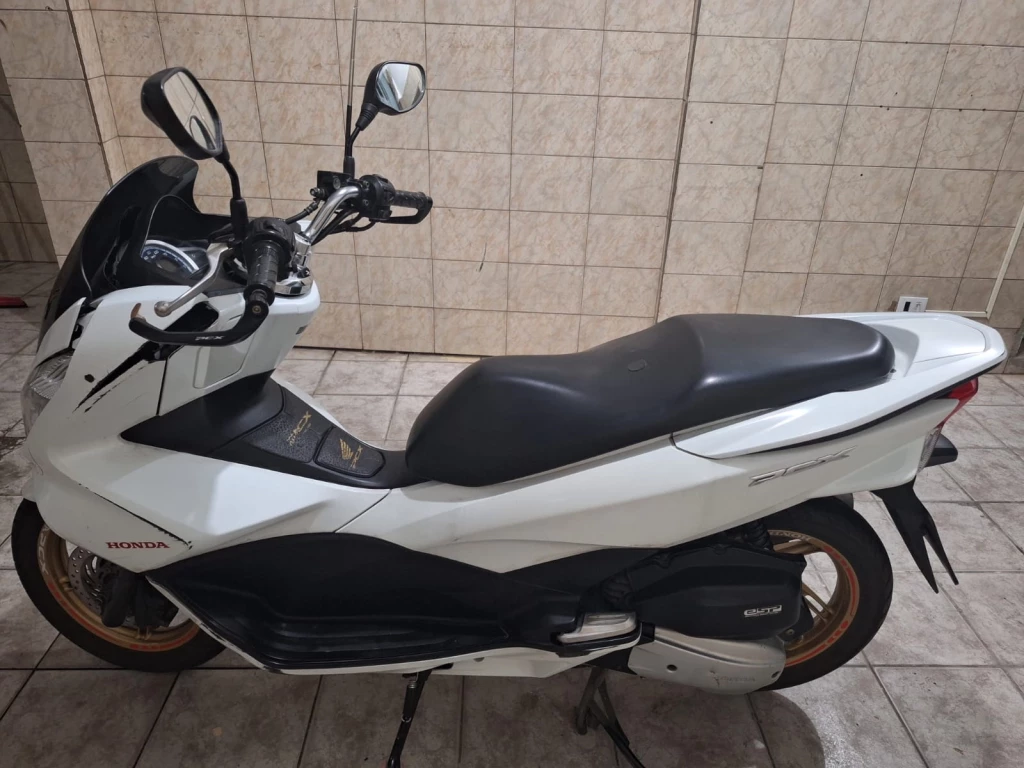 imagem moto HONDA PCX 150/DLX 2016