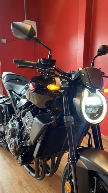 Foto HONDA CB 1000R Black Edition 2023