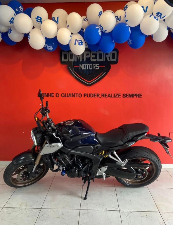 Foto HONDA CB 650R 2021