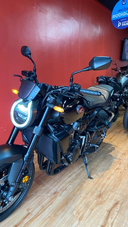 Foto HONDA CB 1000R Black Edition 2023