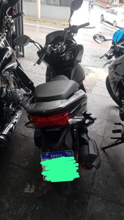 imagem moto HONDA PCX 150/DLX 2016