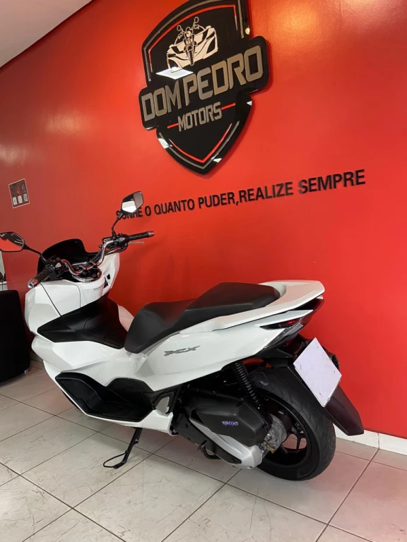 Foto HONDA PCX 160  2024
