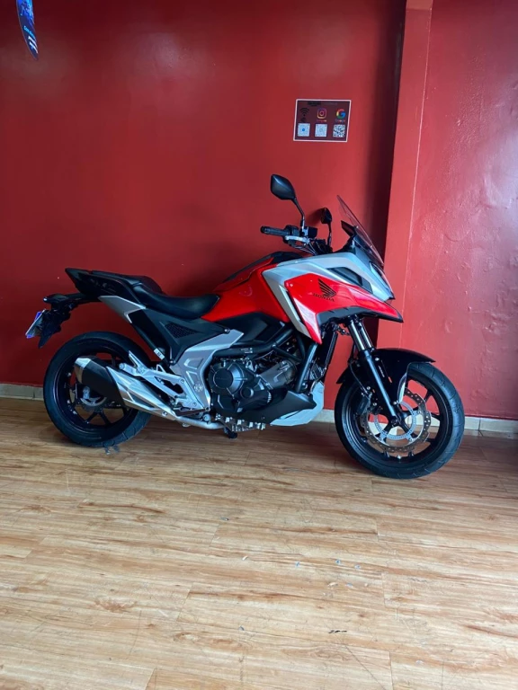 imagem moto HONDA NC 750X/NC 750X ABS 2025