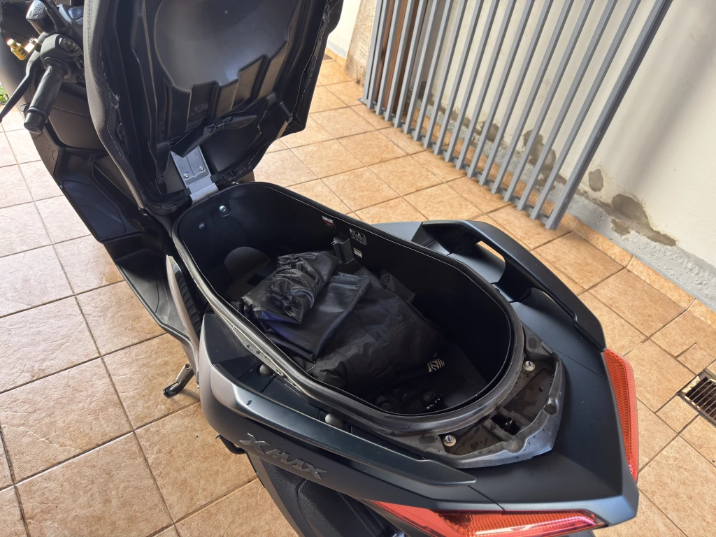 imagem moto YAMAHA XMAX 250 ABS 2024