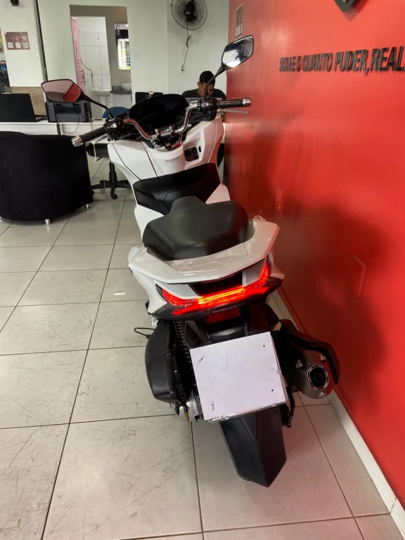 Foto HONDA PCX 160  2024