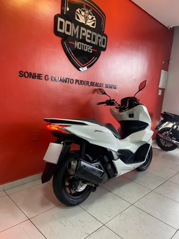 Foto HONDA PCX 160  2024