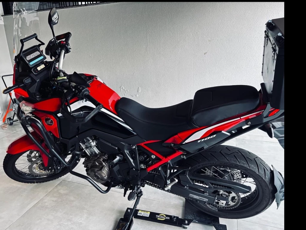 Foto HONDA CRF 1100L AFRICA TWIN 2021
