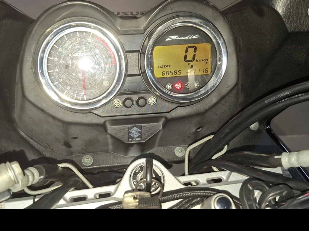 Miniatura da foto 6 - Suzuki Bandit 1250S 2010