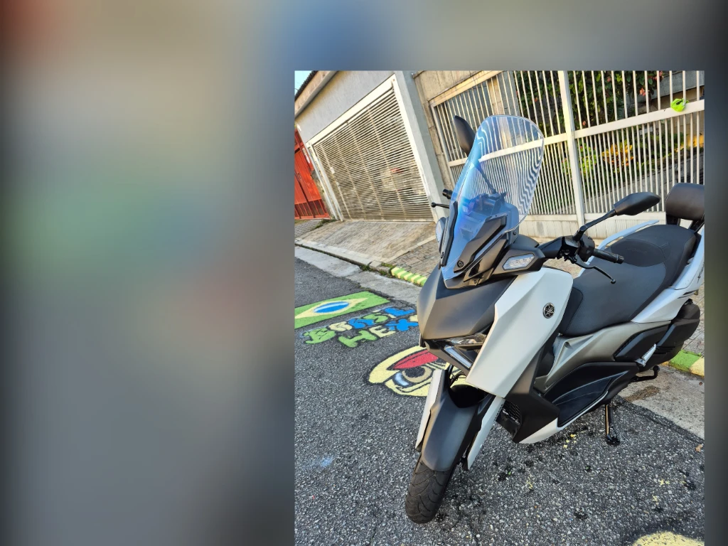 Foto YAMAHA XMAX 250 ABS 2025