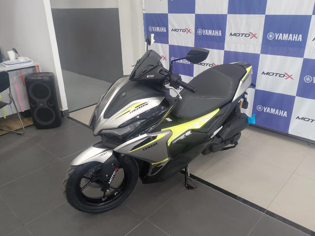 Yamaha Aerox Connected ABS 2026 prata à venda no Motonline - foto 7 de 9