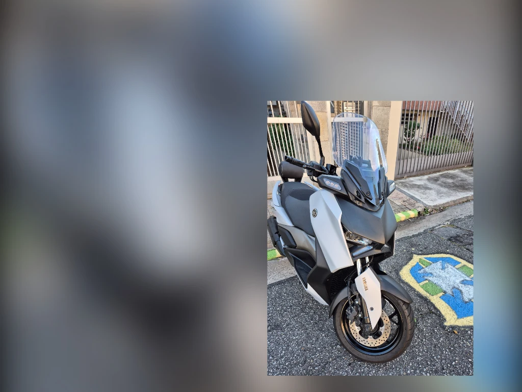 imagem moto YAMAHA XMAX 250 ABS 2025