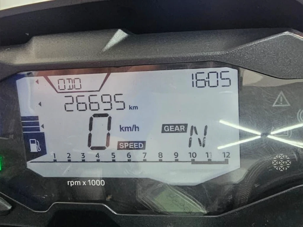 Miniatura da foto 13 - BMW G 310 R 2023