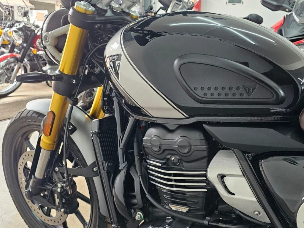 Miniatura da foto 11 - Triumph Scrambler 1200 X 2025