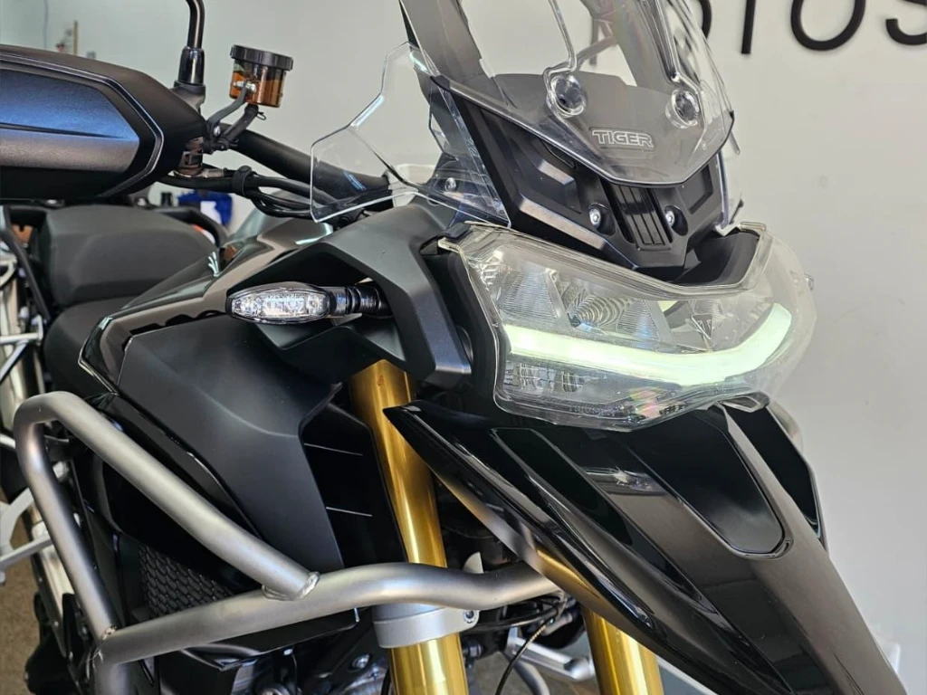 Foto TRIUMPH TIGER 1200 RALLY BLACK Edition 2025