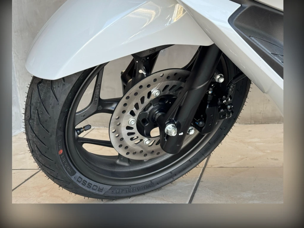 Honda PCX 160 2026 branca à venda no Motonline - foto 7 de 15