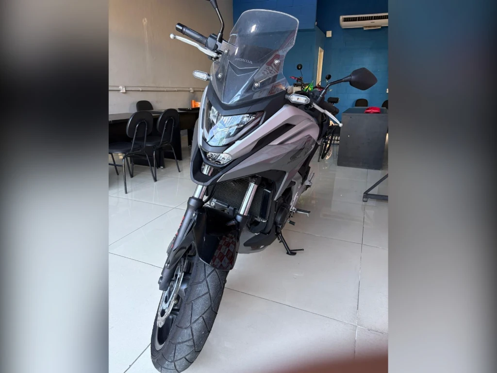 Honda NC 750X/NC 750X ABS 2025 prata à venda no Motonline - foto 6 de 11