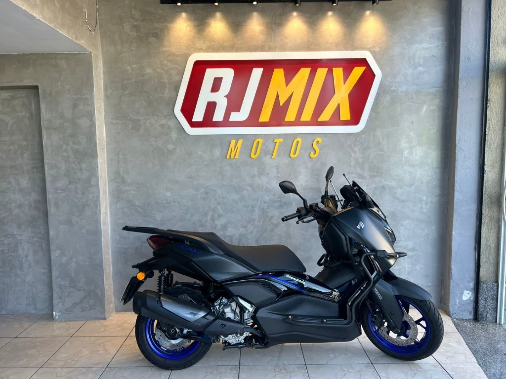 Yamaha Xmax 300 Connected 2025 preta à venda no Motonline - foto 11 de 14