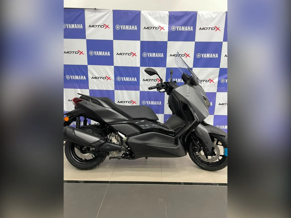 Yamaha Xmax 300 Connected 2026 preta à venda no Motonline - foto 8 de 8