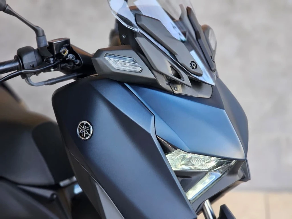 Yamaha Xmax 300 Connected 2025 preta à venda no Motonline - foto 13 de 14