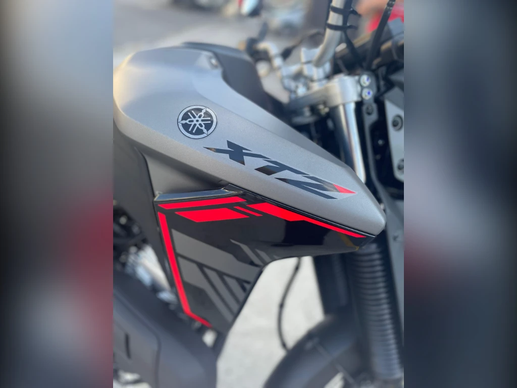 Yamaha XTZ 250 Lander Connected 2026 cinza à venda no Motonline - foto 11 de 18