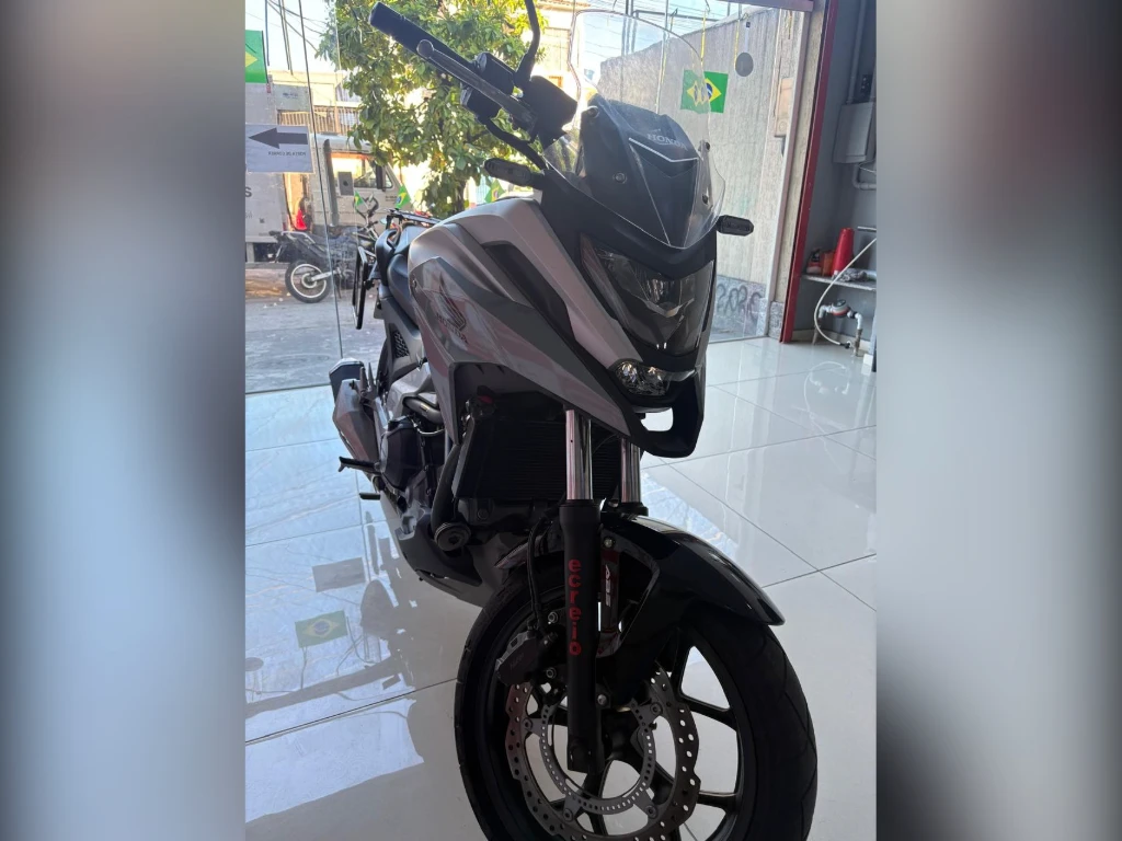 Honda NC 750X/NC 750X ABS 2025 prata à venda no Motonline - foto 5 de 11