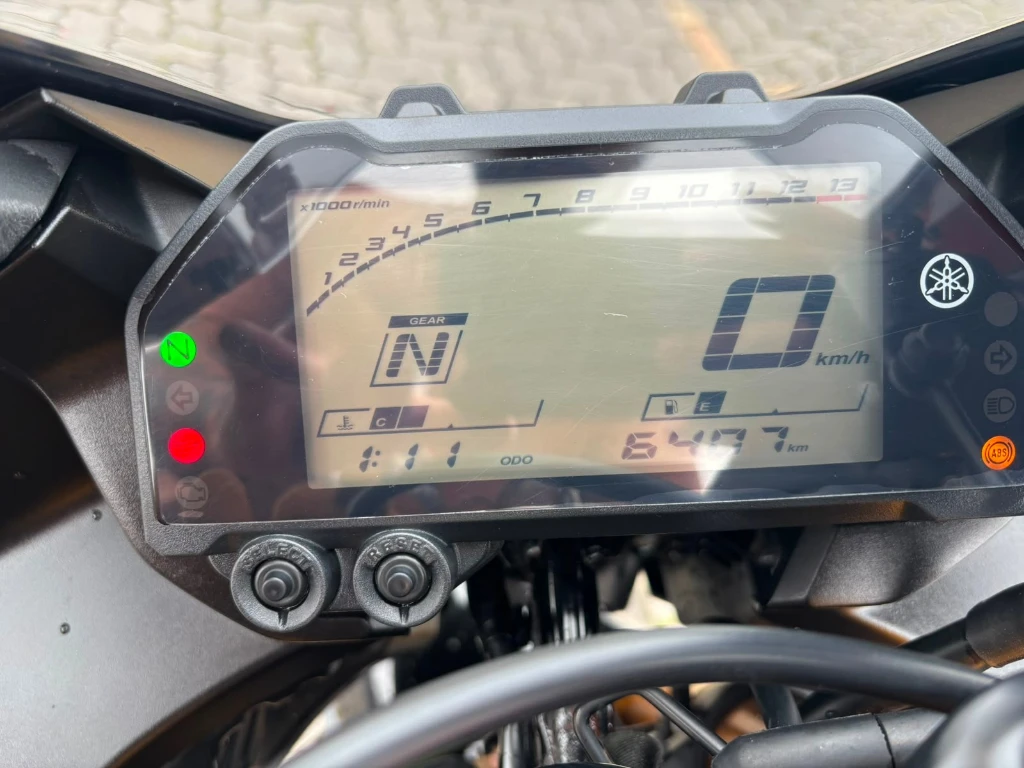 Yamaha YZF R-3 321/ABS 2022 preta à venda no Motonline - foto 5 de 7