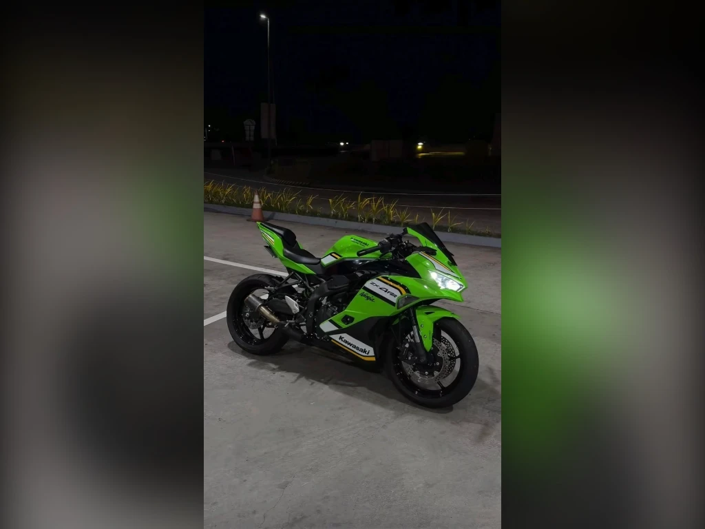 imagem moto KAWASAKI NINJA ZX-4RR 2025