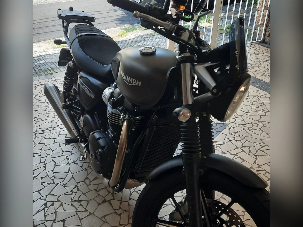 Miniatura da foto 11 - Triumph Street Twin 900cc 2020