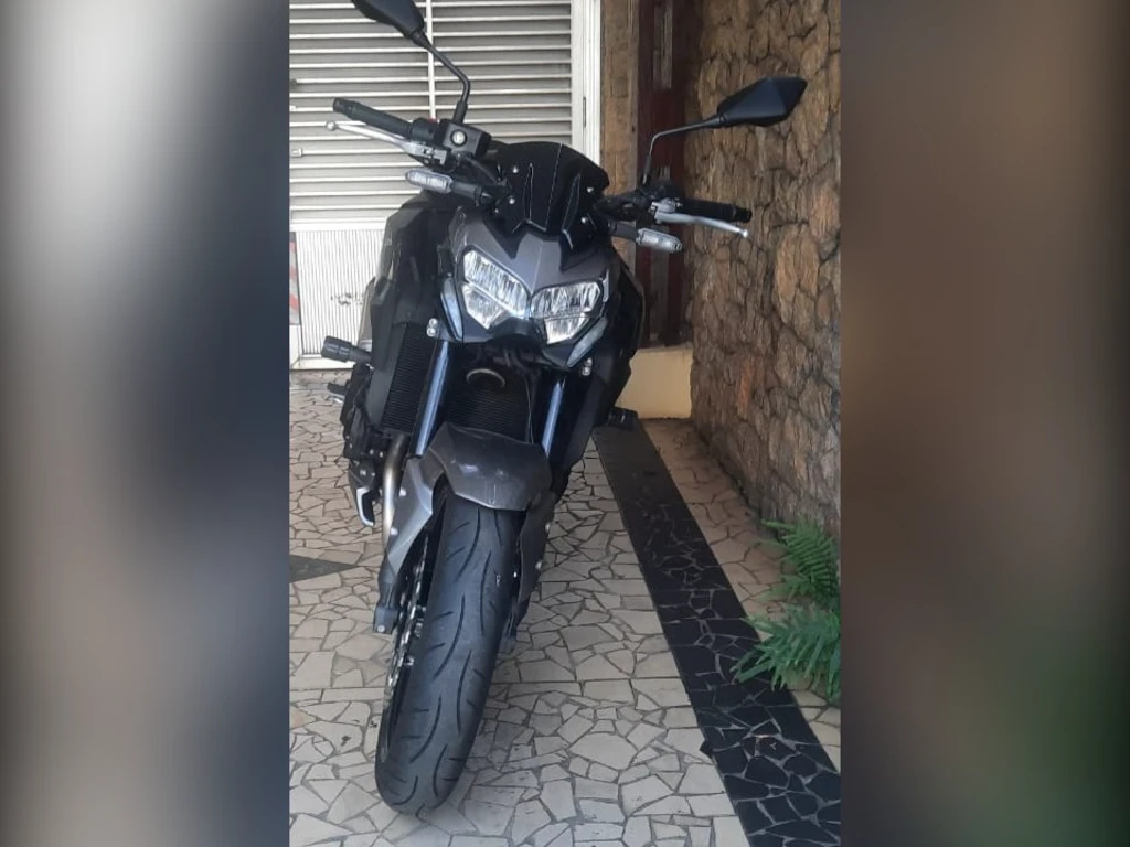 Miniatura da foto 2 - Kawasaki Z 900 2022
