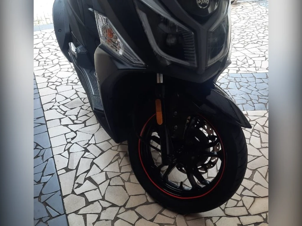 Miniatura da foto 10 - Dafra Cruisym 150 2023