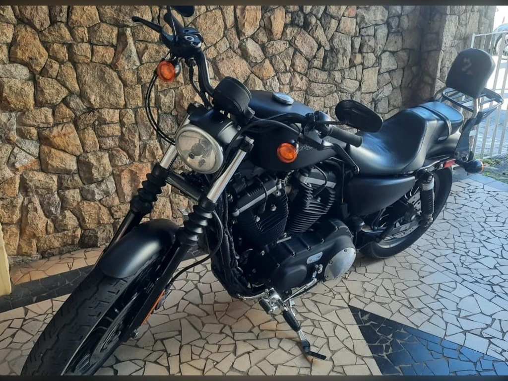 Miniatura da foto 8 - Harley-Davidson XL 883N Iron 2010
