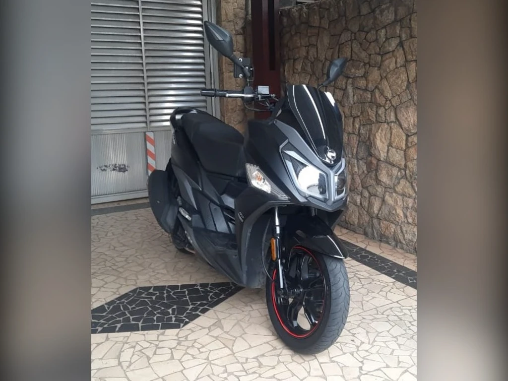 Miniatura da foto 4 - Dafra Cruisym 150 2023