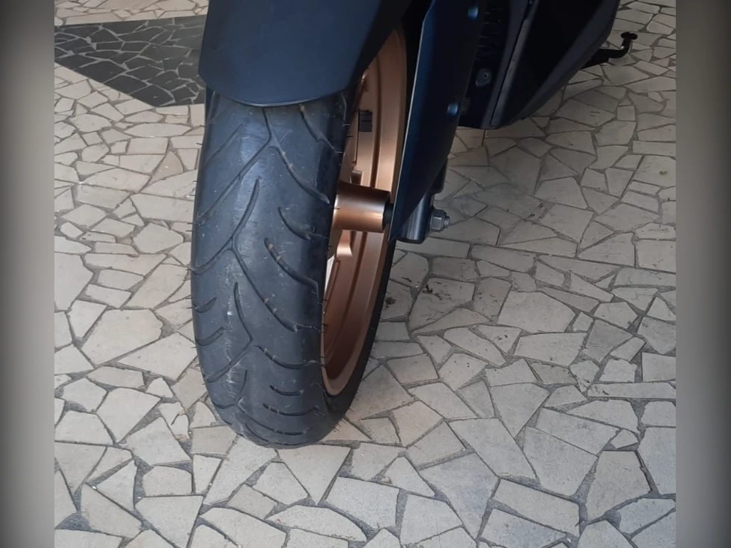 Miniatura da foto 3 - Yamaha Xmax 250 ABS 2023
