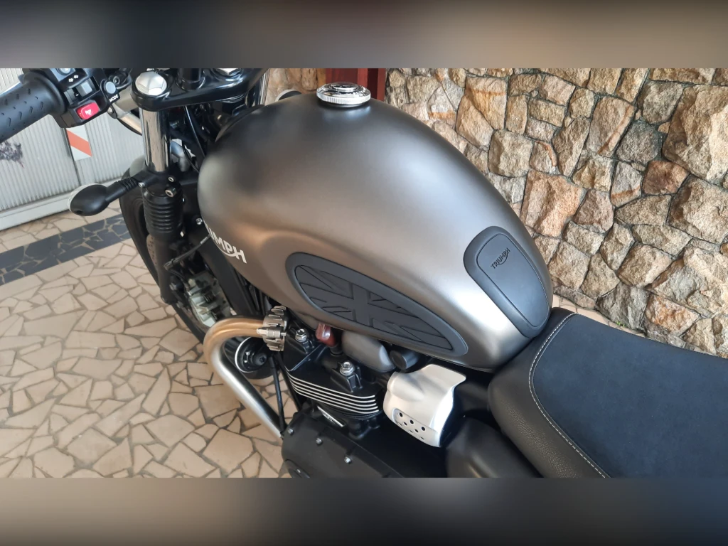 Miniatura da foto 7 - Triumph Street Twin 900cc 2020