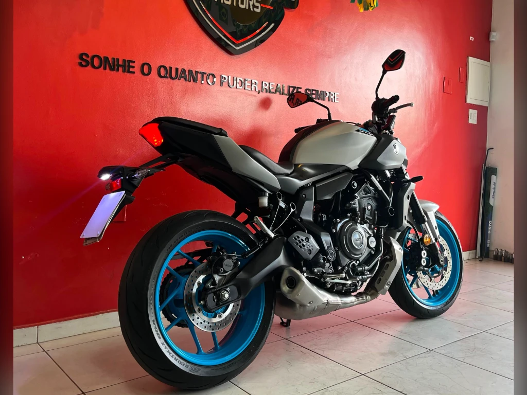 Miniatura da foto 3 - YAMAHA MT07 2025 2026