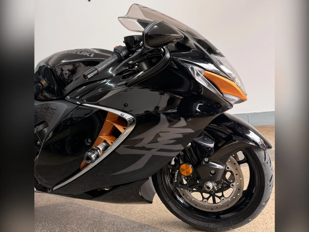 Miniatura da foto 3 - Suzuki GSX 1300-R Hayabusa 2023