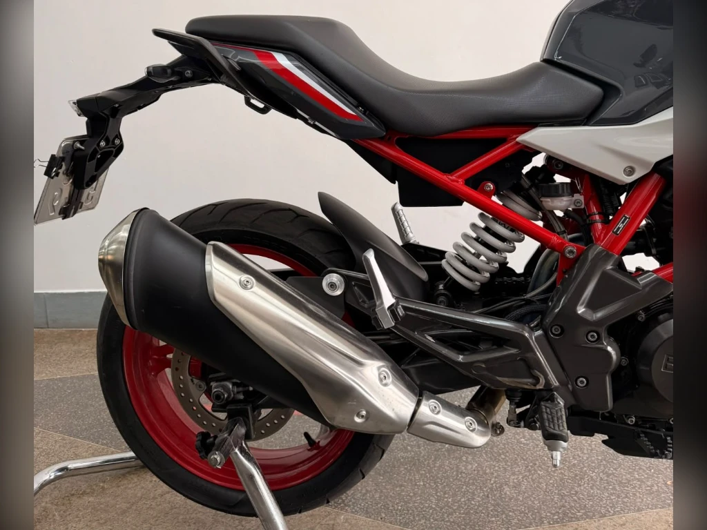 Miniatura da foto 6 - BMW G 310 R 2022