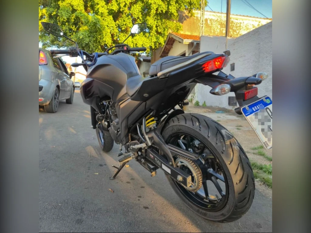 Yamaha FZ25 250 Fazer Flex 2023 preta à venda no Motonline - foto 4 de 8