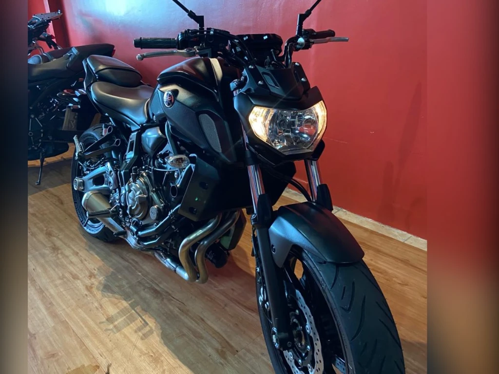 Miniatura da foto 6 - Yamaha MT-07/MT-07 ABS 689cc 2023