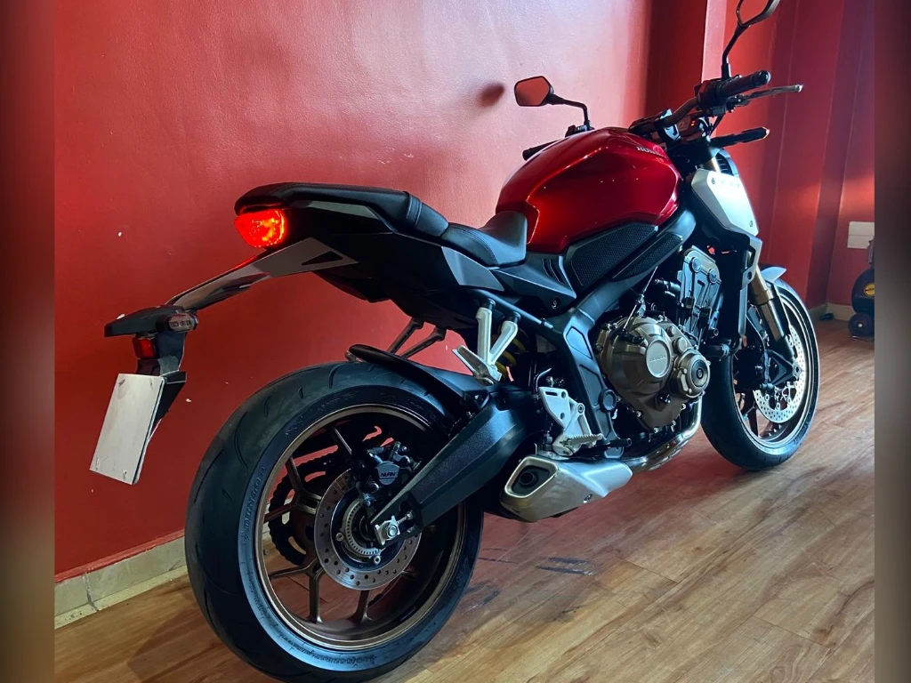 Miniatura da foto 7 - Honda CB 1000R Black Edition 2023