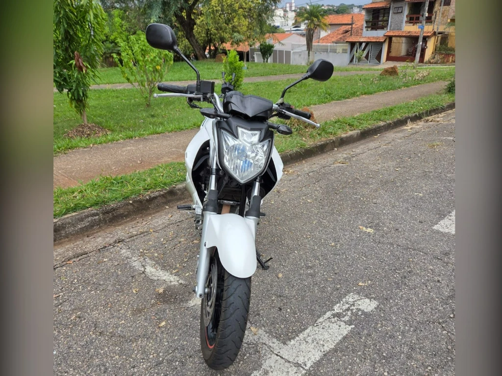 Yamaha YS 250 Fazer/ Fazer L. Edition /Blueflex 2014 branca à venda no Motonline - foto 3 de 7