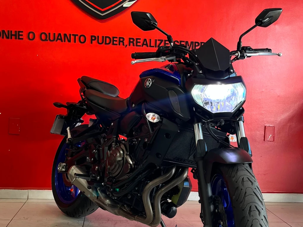 Miniatura da foto 6 - Yamaha MT-07/MT-07 ABS 689cc 2025