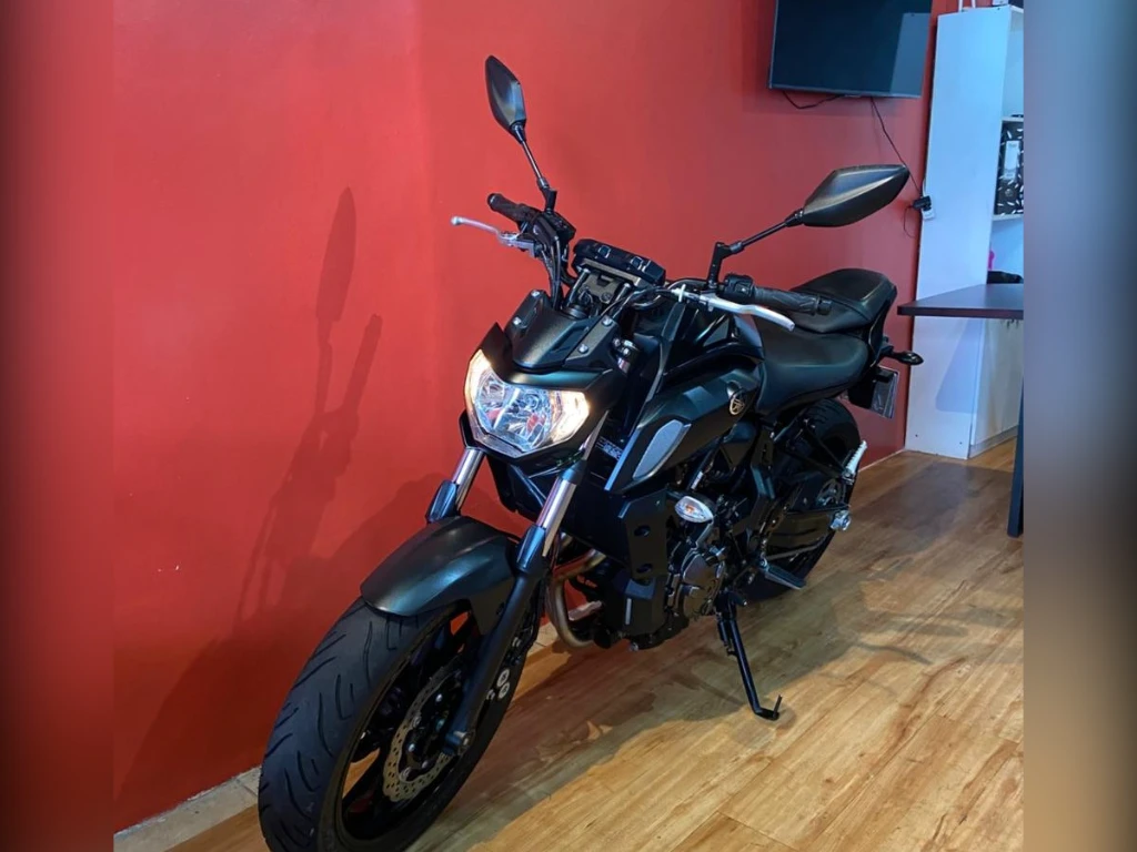 Miniatura da foto 3 - Yamaha MT-07/MT-07 ABS 689cc 2023