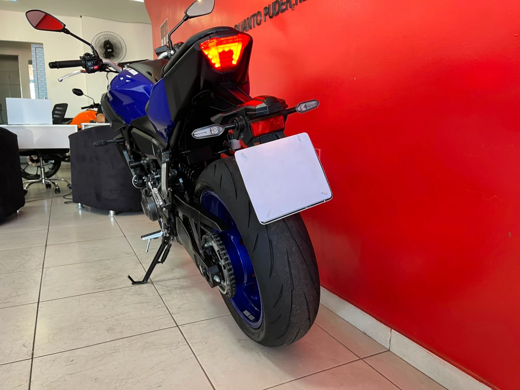 Miniatura da foto 10 - Yamaha MT-07/MT-07 ABS 689cc 2025